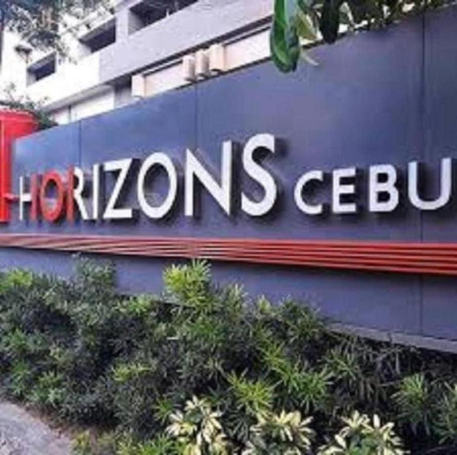 Horizon 101 A2 Shortwalk Robinson Mall Mango Square Bar Apartment Cebu Exterior photo