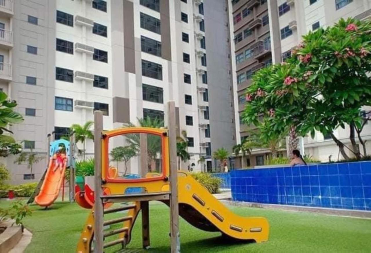 Horizon 101 A2 Shortwalk Robinson Mall Mango Square Bar Apartment Cebu Exterior photo