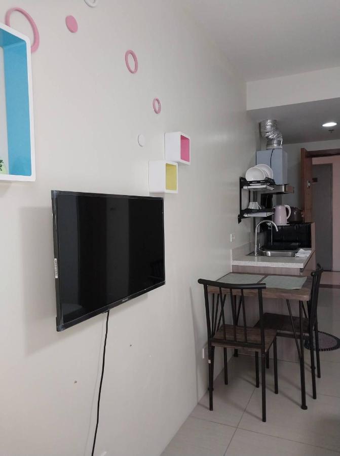 Horizon 101 A2 Shortwalk Robinson Mall Mango Square Bar Apartment Cebu Exterior photo