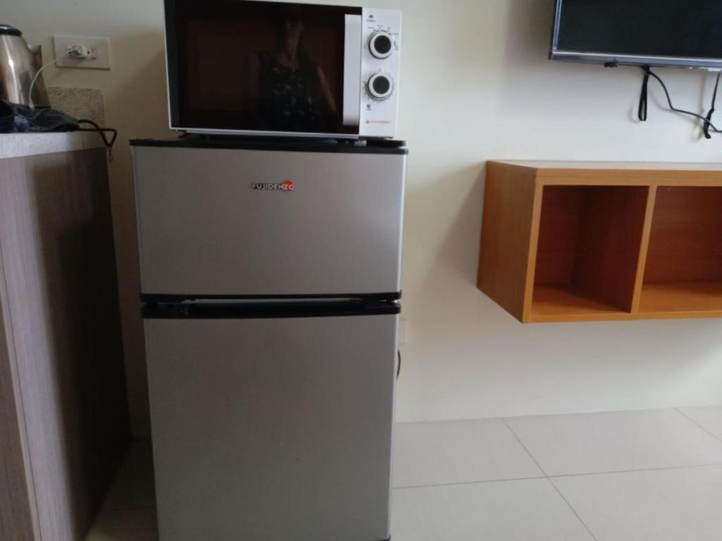 Horizon 101 A2 Shortwalk Robinson Mall Mango Square Bar Apartment Cebu Exterior photo