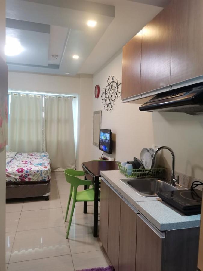 Horizon 101 A2 Shortwalk Robinson Mall Mango Square Bar Apartment Cebu Exterior photo